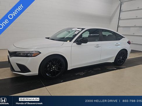 Used 2023 Honda Civic Sport image 1