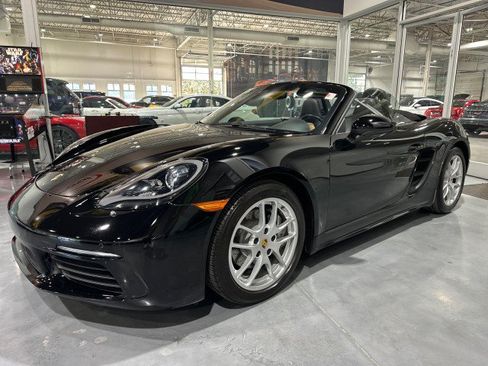 Used 2018 Porsche 718 Boxster RWD image 18