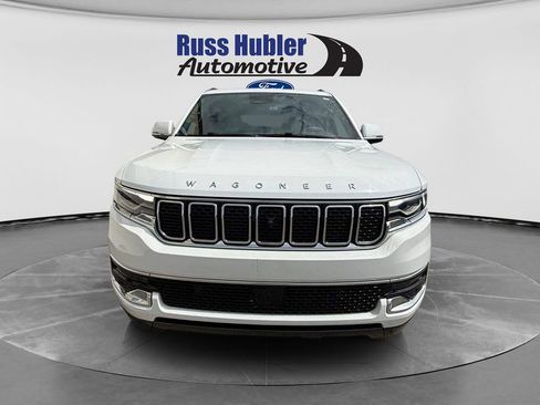Used 2022 Jeep Wagoneer Series I w/ Convenience Group I AWD/4WD image 2