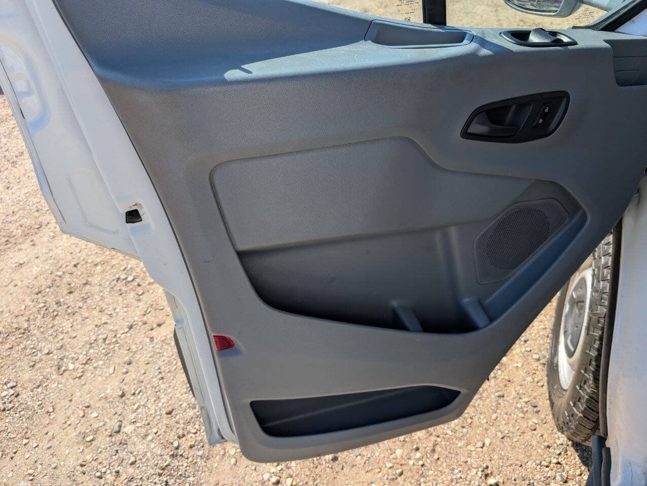 Used 2018 Ford Transit 250 130 Low Roof RWD image 12