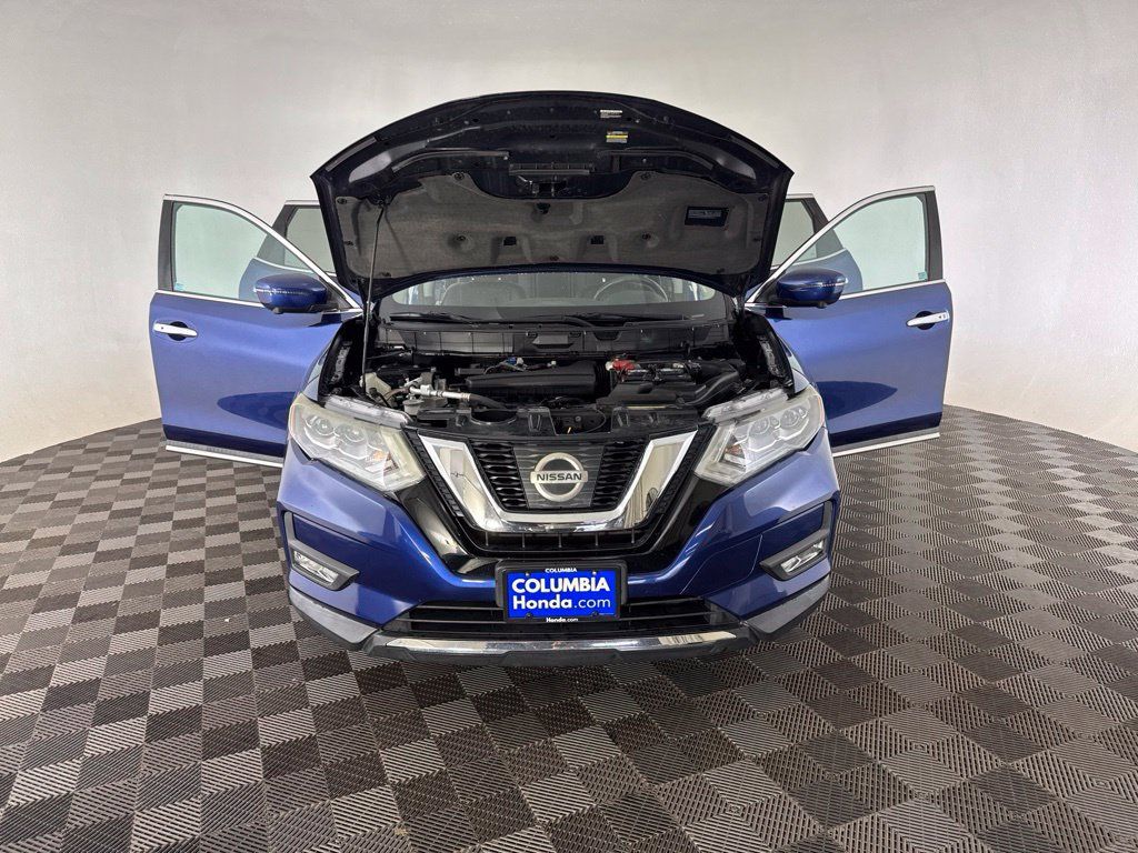 Used 2017 Nissan Rogue SL w/ SL Premium Package AWD/4WD image 12