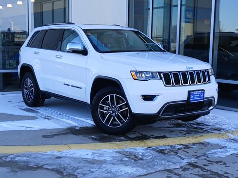 Used 2021 Jeep Grand Cherokee Limited w/ Trailer Tow Group IV image 1