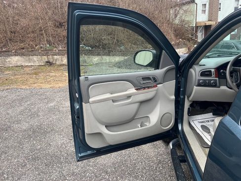 Used 2011 Chevrolet Silverado 1500 LTZ w/ LTZ Plus Package image 15