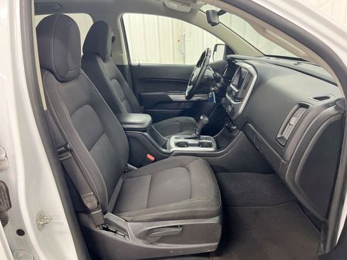 Used 2020 Chevrolet Colorado LT w/ LT Convenience Package image 21