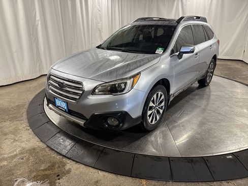 Used 2016 Subaru Outback 3.6R Limited image 1