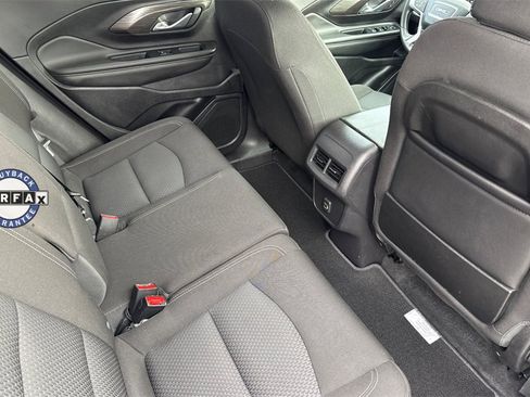 Used 2024 GMC Terrain SLE image 21