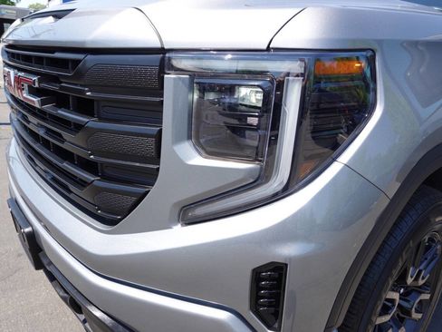 Used 2023 GMC Sierra 1500 Pro w/ Graphite Edition AWD/4WD image 63