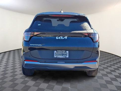 New 2026 Kia Sportage LX FWD image 5