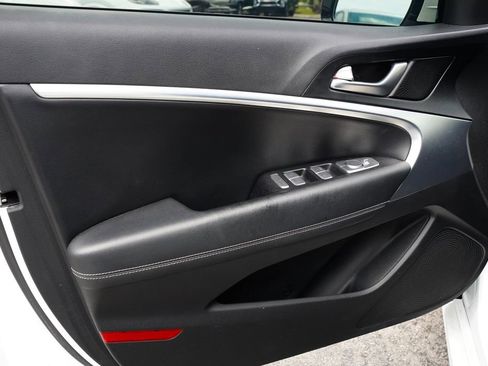 Used 2020 Genesis G70 2.0T RWD image 30