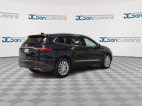 Used 2018 Buick Enclave Premium w/ Experience Buick Package image 8