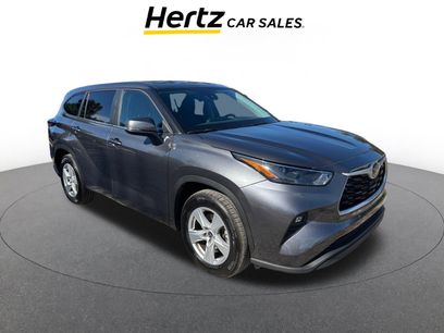 Used 2025 Toyota Highlander LE