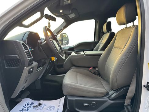 Used 2018 Ford F250 XLT w/ XLT Value Package image 11