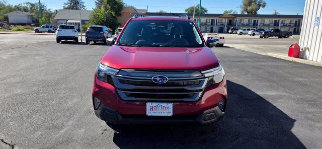 Used 2025 Subaru Forester Premium w/ Convenience Package #1 AWD/4WD image 2