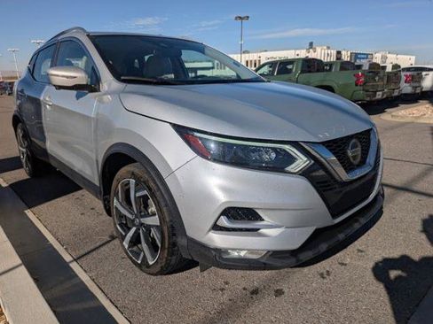 Certified 2022 Nissan Rogue Sport SL w/ Premium Package AWD/4WD image 3