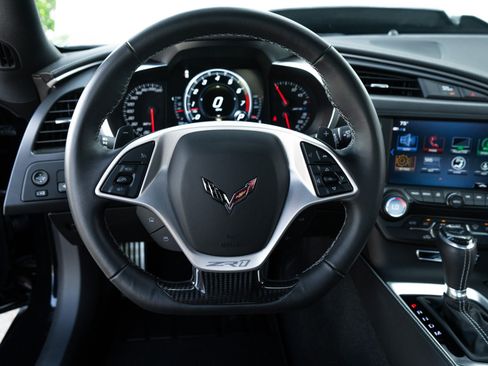 Used 2019 Chevrolet Corvette ZR1 RWD image 10