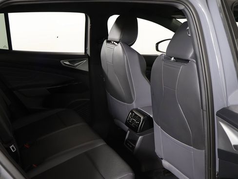 Used 2023 Volkswagen ID.4 Pro S image 31