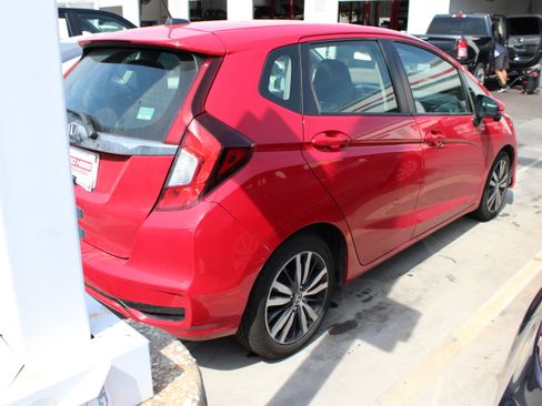 Used 2018 Honda Fit EX image 9