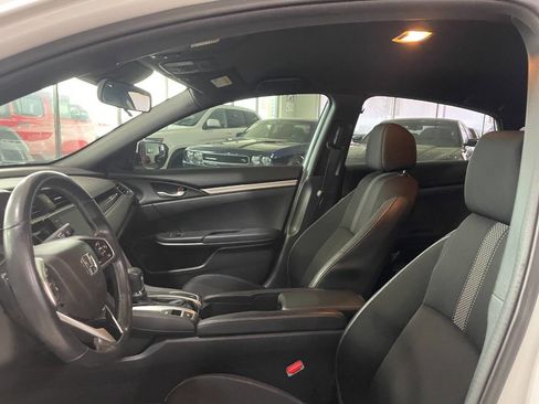 Used 2019 Honda Civic Sport image 14