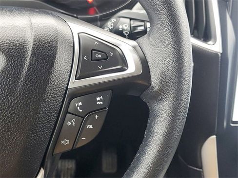 Certified 2024 Ford Edge SEL w/ Convenience Package image 17