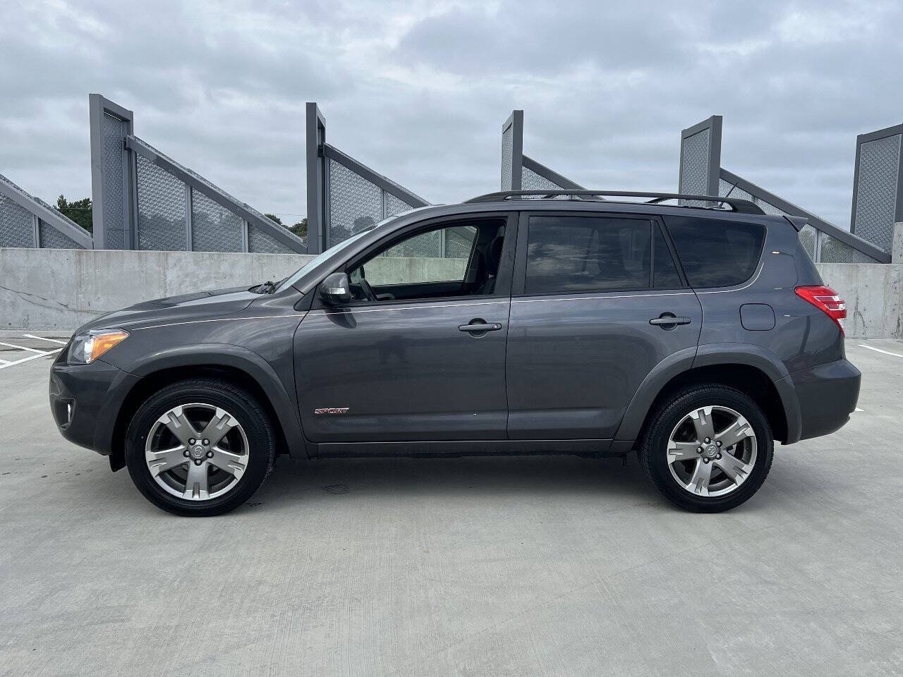 Used 2012 Toyota RAV4 Sport w/ Appearance Pkg AWD/4WD image 6