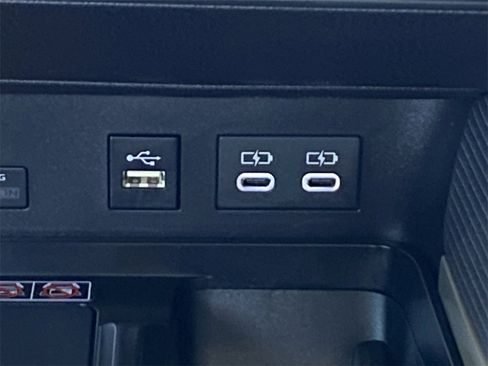 Certified 2025 Toyota Camry SE image 30