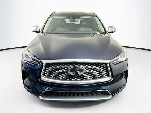 Used 2023 INFINITI QX50 Luxe w/ Accent Package FWD image 2