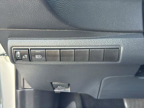 Used 2020 Toyota Corolla SE w/ Carpet Mat Package (TMS) image 12