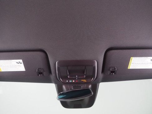 Used 2024 Chevrolet Equinox EV RS FWD image 67