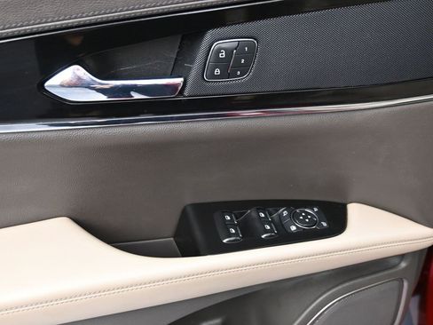 Used 2021 Lincoln Nautilus FWD image 11