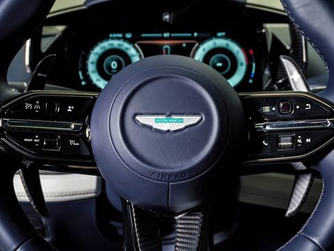 New 2025 Aston Martin Vanquish image 27