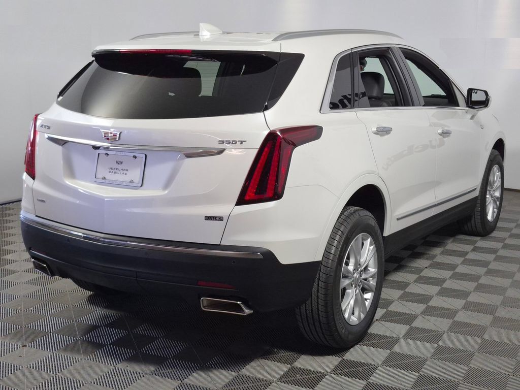 New 2026 Cadillac XT5 Luxury w/ LPO, Floor Liner Package AWD/4WD image 7
