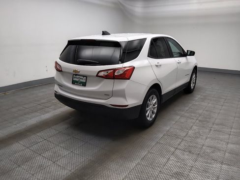 Used 2021 Chevrolet Equinox LS w/ LS Convenience Package AWD/4WD image 9