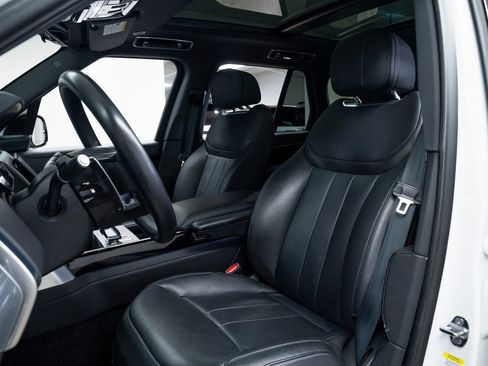 Used 2024 Land Rover Range Rover SE image 17