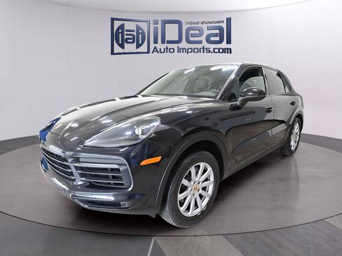 Used 2019 Porsche Cayenne AWD/4WD image 1