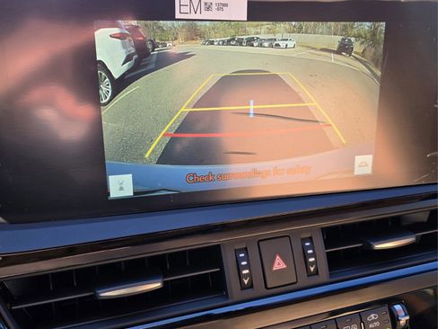 New 2025 Lexus ES 350 w/ Premium Package image 13