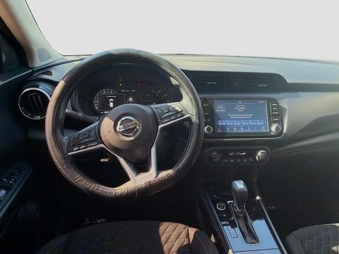 Used 2021 Nissan Kicks SV FWD image 20