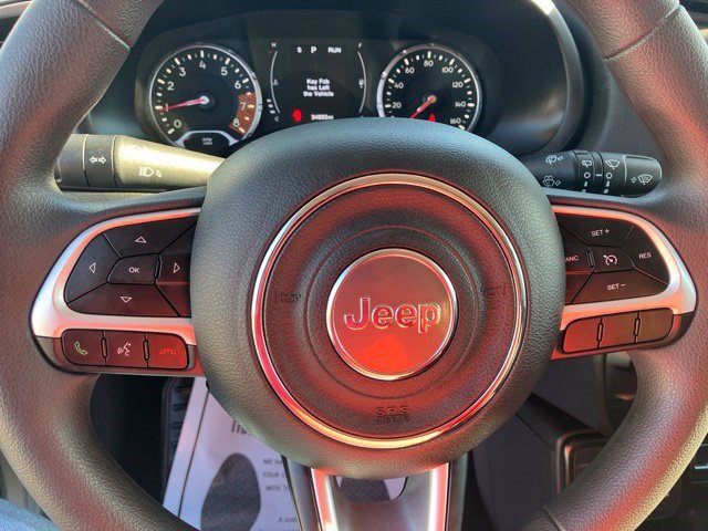 Used 2023 Jeep Renegade Latitude AWD/4WD image 15