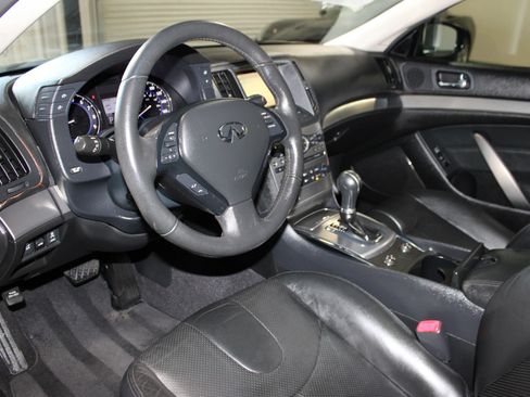 Used 2011 INFINITI G37 Journey w/ Premium Pkg RWD image 21