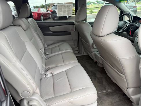 Used 2012 Honda Odyssey Touring image 16