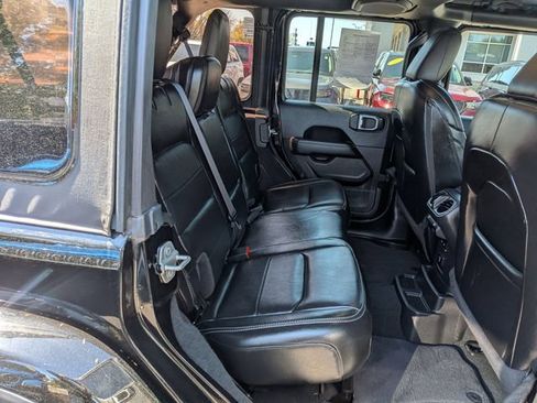 Used 2023 Jeep Wrangler Unlimited Sahara w/ Cold Weather Group AWD/4WD image 29