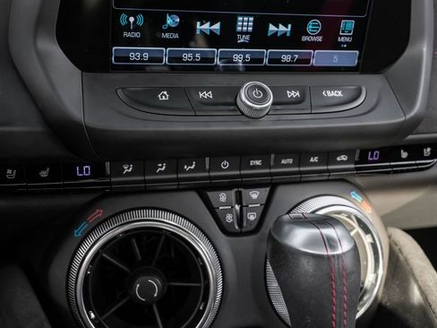 Used 2018 Chevrolet Camaro ZL1 image 28