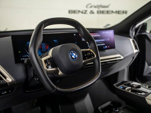 Used 2022 BMW iX xDrive50 w/ Premium Package image 21