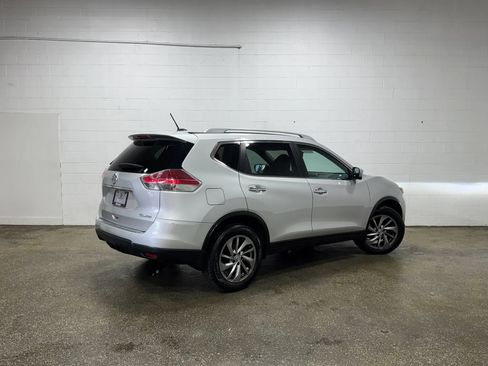 Used 2015 Nissan Rogue SL w/ SL Premium Package AWD/4WD image 3