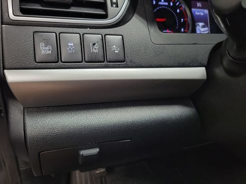Used 2015 Toyota Camry XSE w/ Advanced Technology Package FWD image 27