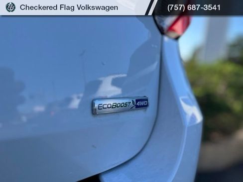 Used 2020 Ford Explorer XLT w/ Equipment Group 202A AWD/4WD image 10