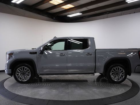 Certified 2025 GMC Sierra 1500 Denali Ultimate AWD/4WD image 7