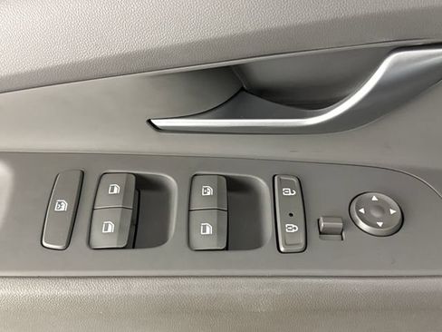 Used 2023 Hyundai Elantra SEL w/ Convenience Package FWD image 28