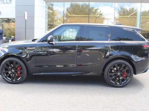 New 2025 Land Rover Range Rover Sport Dynamic SE image 5