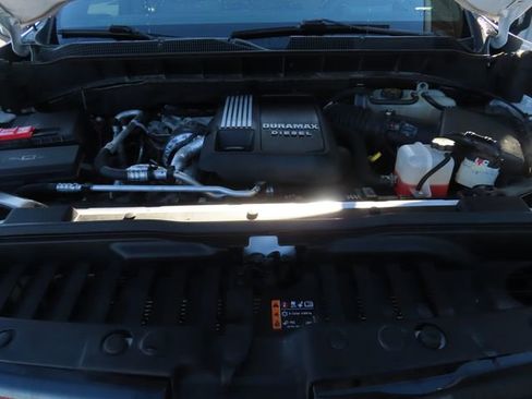 Used 2024 Chevrolet Silverado 1500 High Country AWD/4WD image 14