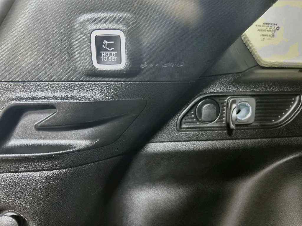 Used 2024 Jeep Grand Cherokee Altitude AWD/4WD image 34